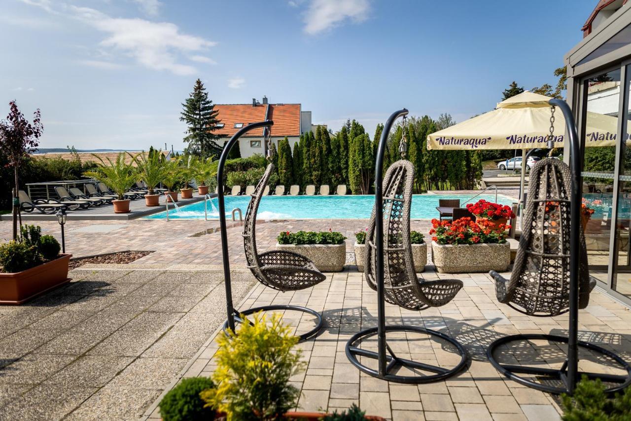 Vinosseum Bor- Es Apartmanhaz Šoproň Exteriér fotografie